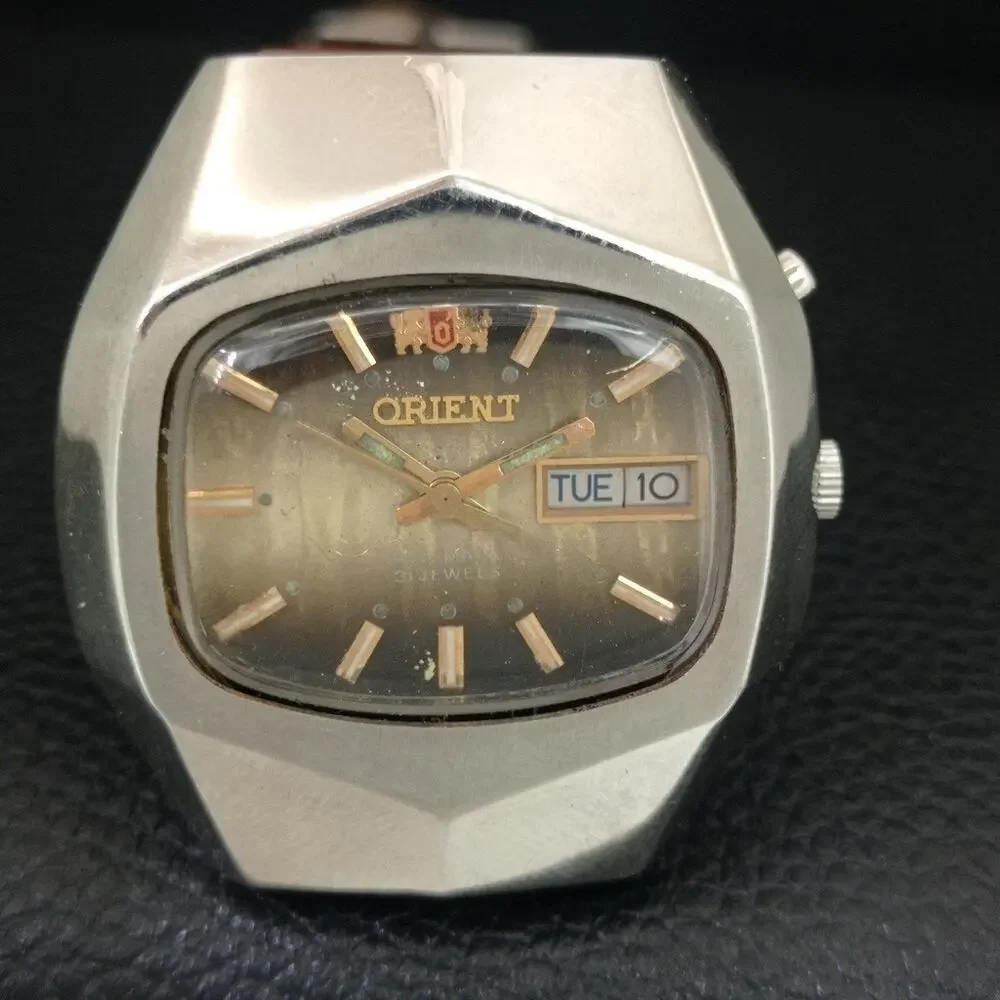 Vintage 1983 Orient Automatic Mens Silver Watch W/daydate & Gold accents